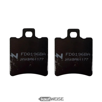 Schwarze Newfren Active Organic Bremsbeläge FD0196BA mit Mattfinish und Gravur